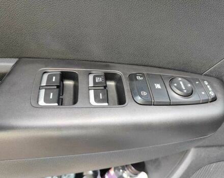 Белый Киа Sportage, объемом двигателя 0 л и пробегом 125 тыс. км за 21590 $, фото 11 на Automoto.ua