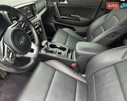 Білий Кіа Sportage, об'ємом двигуна 2 л та пробігом 94 тис. км за 24300 $, фото 17 на Automoto.ua