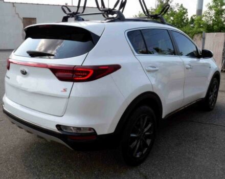 Білий Кіа Sportage, об'ємом двигуна 2.4 л та пробігом 45 тис. км за 13000 $, фото 6 на Automoto.ua