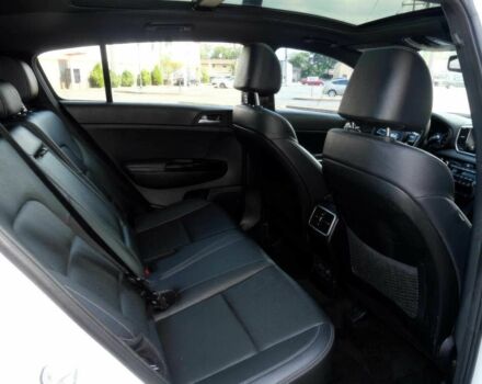 Білий Кіа Sportage, об'ємом двигуна 2.4 л та пробігом 45 тис. км за 13000 $, фото 12 на Automoto.ua