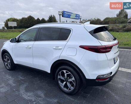 Білий Кіа Sportage, об'ємом двигуна 1.6 л та пробігом 49 тис. км за 18500 $, фото 7 на Automoto.ua