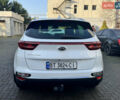 Білий Кіа Sportage, об'ємом двигуна 1.59 л та пробігом 137 тис. км за 16800 $, фото 4 на Automoto.ua