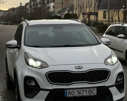Білий Кіа Sportage, об'ємом двигуна 1.6 л та пробігом 127 тис. км за 18600 $, фото 4 на Automoto.ua