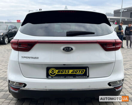 Кіа Sportage 2020 у Мукачеве на Automoto.ua Білий Кіа Sportage, об'ємом двигуна 1.6 л та пробігом 57 тис. км за 20999 $, фото 5 на Automoto.ua