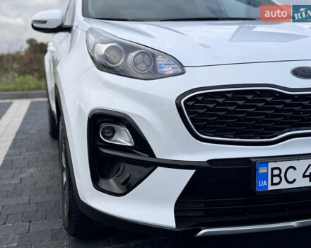 Білий Кіа Sportage, об'ємом двигуна 1.6 л та пробігом 49 тис. км за 18500 $, фото 17 на Automoto.ua