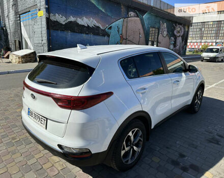 Белый Киа Sportage, объемом двигателя 1.6 л и пробегом 48 тыс. км за 18900 $, фото 72 на Automoto.ua