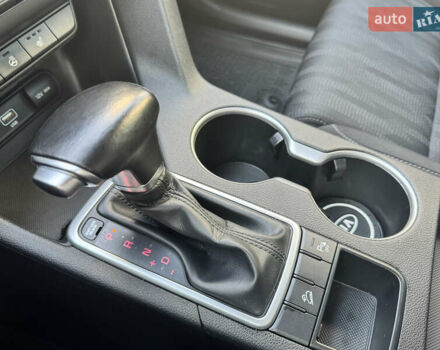 Білий Кіа Sportage, об'ємом двигуна 1.59 л та пробігом 137 тис. км за 16800 $, фото 14 на Automoto.ua