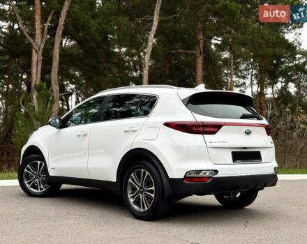 Белый Киа Sportage, объемом двигателя 1.6 л и пробегом 84 тыс. км за 19700 $, фото 19 на Automoto.ua