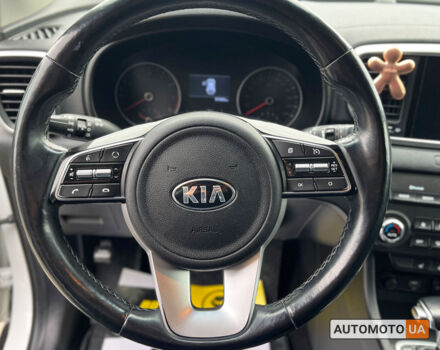 Кіа Sportage 2020 у Мукачеве на Automoto.ua Білий Кіа Sportage, об'ємом двигуна 1.6 л та пробігом 57 тис. км за 20999 $, фото 12 на Automoto.ua