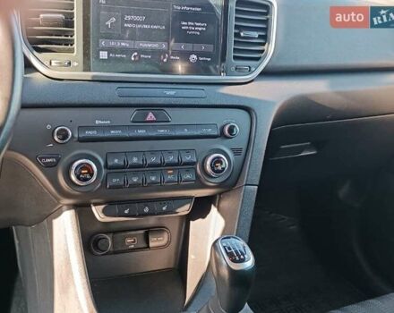 Білий Кіа Sportage, об'ємом двигуна 1.6 л та пробігом 93 тис. км за 18200 $, фото 20 на Automoto.ua