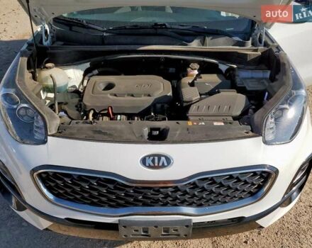 Белый Киа Sportage, объемом двигателя 2.36 л и пробегом 132 тыс. км за 3200 $, фото 11 на Automoto.ua
