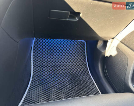 Білий Кіа Sportage, об'ємом двигуна 1.59 л та пробігом 69 тис. км за 17500 $, фото 32 на Automoto.ua