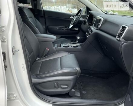 Белый Киа Sportage, объемом двигателя 2.4 л и пробегом 5 тыс. км за 24500 $, фото 35 на Automoto.ua
