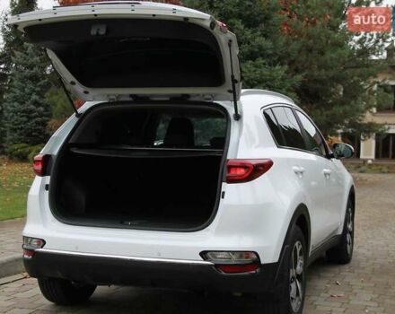 Белый Киа Sportage, объемом двигателя 1.6 л и пробегом 136 тыс. км за 18500 $, фото 6 на Automoto.ua