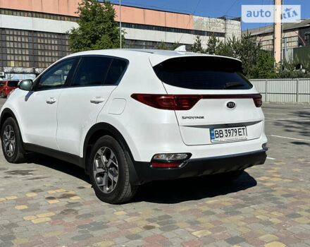 Білий Кіа Sportage, об'ємом двигуна 1.6 л та пробігом 48 тис. км за 18900 $, фото 16 на Automoto.ua