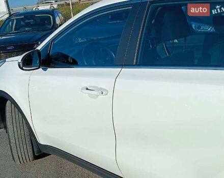 Білий Кіа Sportage, об'ємом двигуна 1.6 л та пробігом 93 тис. км за 18200 $, фото 12 на Automoto.ua