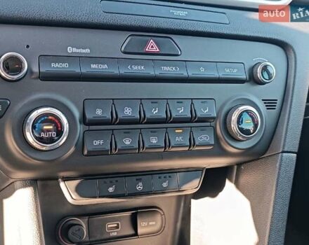 Білий Кіа Sportage, об'ємом двигуна 1.6 л та пробігом 93 тис. км за 18200 $, фото 21 на Automoto.ua