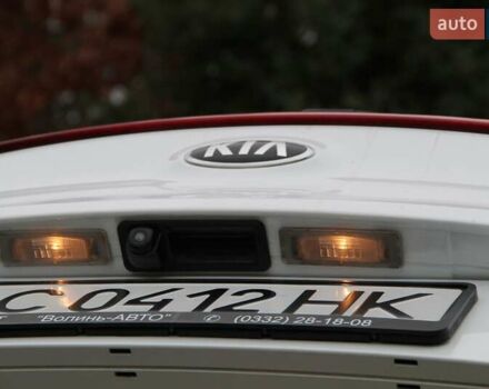 Белый Киа Sportage, объемом двигателя 1.6 л и пробегом 136 тыс. км за 18500 $, фото 7 на Automoto.ua