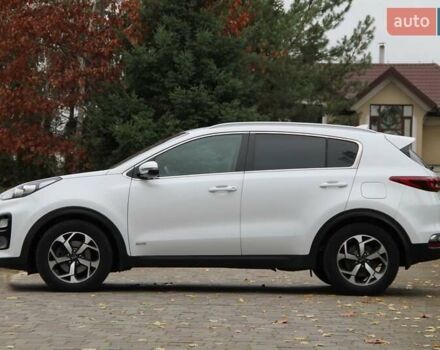 Белый Киа Sportage, объемом двигателя 1.6 л и пробегом 136 тыс. км за 18500 $, фото 9 на Automoto.ua