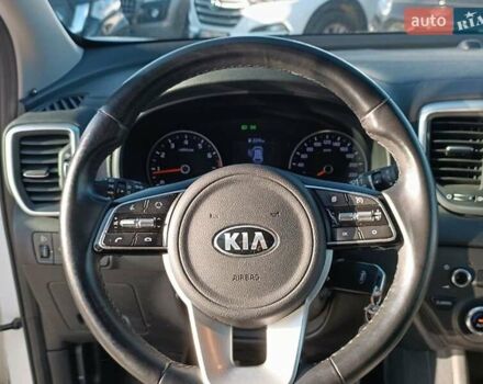 Білий Кіа Sportage, об'ємом двигуна 1.6 л та пробігом 93 тис. км за 18200 $, фото 17 на Automoto.ua