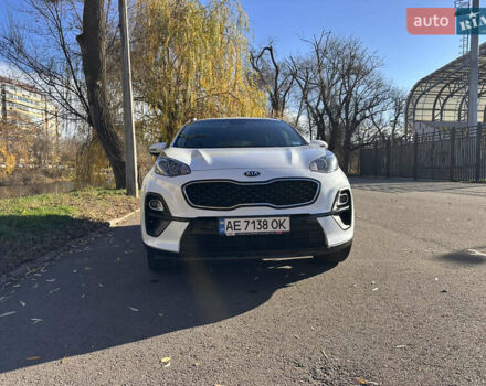 Білий Кіа Sportage, об'ємом двигуна 1.59 л та пробігом 69 тис. км за 17500 $, фото 13 на Automoto.ua