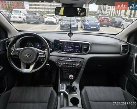 Киа Sportage 2020 в Киеве на Automoto.ua Белый Киа Sportage, объемом двигателя 1.59 л и пробегом 72 тыс. км за 17500 $, фото 6 на Automoto.ua