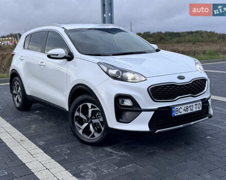 Білий Кіа Sportage, об'ємом двигуна 1.6 л та пробігом 49 тис. км за 18500 $, фото 62 на Automoto.ua