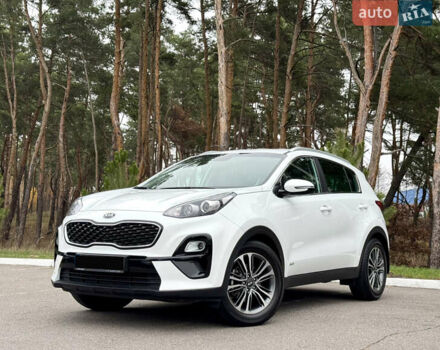 Белый Киа Sportage, объемом двигателя 1.6 л и пробегом 84 тыс. км за 19700 $, фото 2 на Automoto.ua