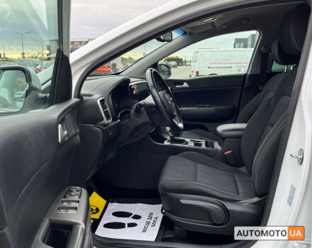Кіа Sportage 2020 у Мукачеве на Automoto.ua Білий Кіа Sportage, об'ємом двигуна 1.6 л та пробігом 57 тис. км за 20999 $, фото 9 на Automoto.ua