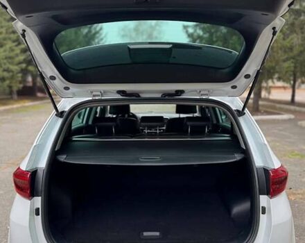 Білий Кіа Sportage, об'ємом двигуна 2 л та пробігом 103 тис. км за 23500 $, фото 17 на Automoto.ua