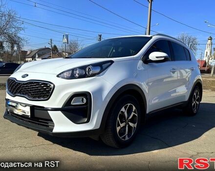 Белый Киа Sportage, объемом двигателя 1.6 л и пробегом 56 тыс. км за 20100 $, фото 4 на Automoto.ua