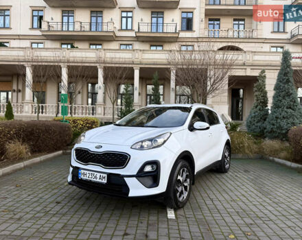 Белый Киа Sportage, объемом двигателя 1.6 л и пробегом 35 тыс. км за 20300 $, фото 1 на Automoto.ua