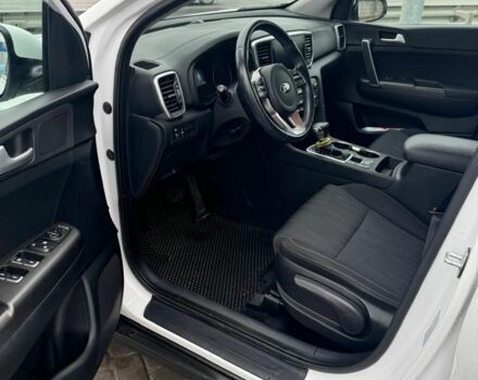 Белый Киа Sportage, объемом двигателя 0 л и пробегом 55 тыс. км за 20300 $, фото 4 на Automoto.ua