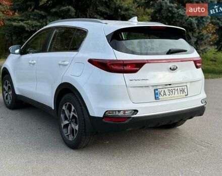 Киа Sportage 2021 в Киеве на Automoto.ua Белый Киа Sportage, объемом двигателя 1.59 л и пробегом 106 тыс. км за 18500 $, фото 11 на Automoto.ua