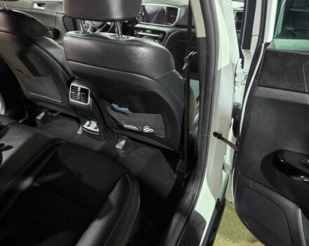 Белый Киа Sportage, объемом двигателя 2 л и пробегом 101 тыс. км за 26500 $, фото 5 на Automoto.ua