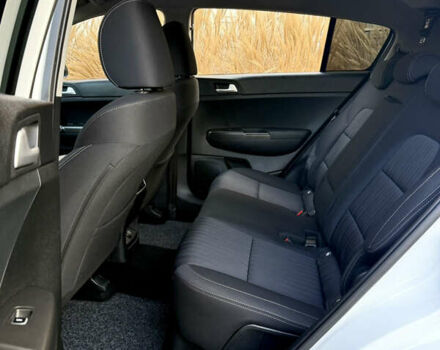 Белый Киа Sportage, объемом двигателя 1.6 л и пробегом 35 тыс. км за 20300 $, фото 30 на Automoto.ua