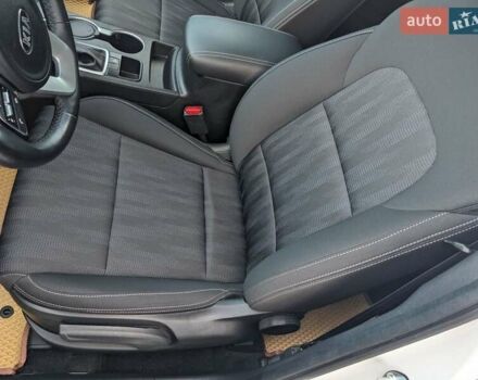 Белый Киа Sportage, объемом двигателя 1.59 л и пробегом 11 тыс. км за 22000 $, фото 42 на Automoto.ua