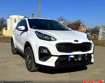 Белый Киа Sportage, объемом двигателя 1.6 л и пробегом 56 тыс. км за 20100 $, фото 1 на Automoto.ua