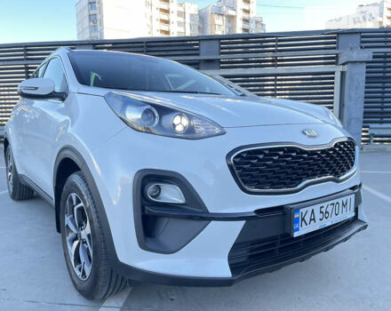 Білий Кіа Sportage, об'ємом двигуна 1.59 л та пробігом 30 тис. км за 21900 $, фото 4 на Automoto.ua