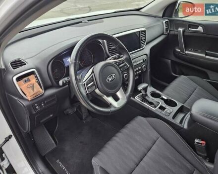 Киа Sportage 2021 в Киеве на Automoto.ua Белый Киа Sportage, объемом двигателя 1.59 л и пробегом 71 тыс. км за 19400 $, фото 8 на Automoto.ua