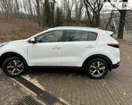 Белый Киа Sportage, объемом двигателя 1.59 л и пробегом 20 тыс. км за 21500 $, фото 4 на Automoto.ua