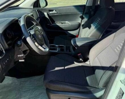 Белый Киа Sportage, объемом двигателя 2.4 л и пробегом 34 тыс. км за 4300 $, фото 4 на Automoto.ua