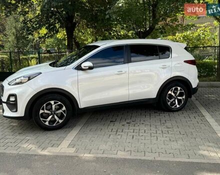 Киа Sportage 2021 в Харькове на Automoto.ua Белый Киа Sportage, объемом двигателя 1.59 л и пробегом 96 тыс. км за 19000 $, фото 1 на Automoto.ua