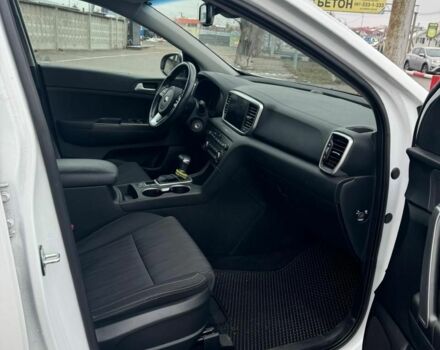 Белый Киа Sportage, объемом двигателя 0 л и пробегом 55 тыс. км за 20300 $, фото 5 на Automoto.ua