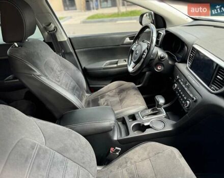 Киа Sportage 2021 в Харькове на Automoto.ua Белый Киа Sportage, объемом двигателя 1.59 л и пробегом 96 тыс. км за 19000 $, фото 3 на Automoto.ua