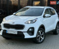 Киа Sportage 2021 в Киеве на Automoto.ua Белый Киа Sportage, объемом двигателя 1.6 л и пробегом 23 тыс. км за 19900 $, фото 1 на Automoto.ua