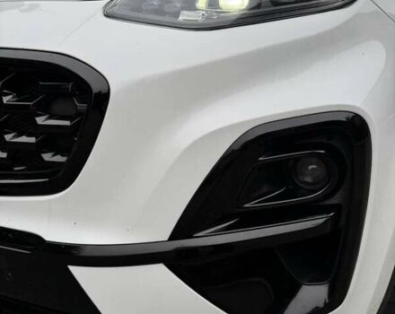 Білий Кіа Sportage, об'ємом двигуна 2 л та пробігом 103 тис. км за 23500 $, фото 10 на Automoto.ua