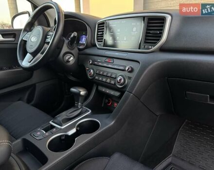Білий Кіа Sportage, об'ємом двигуна 1.59 л та пробігом 95 тис. км за 19500 $, фото 60 на Automoto.ua