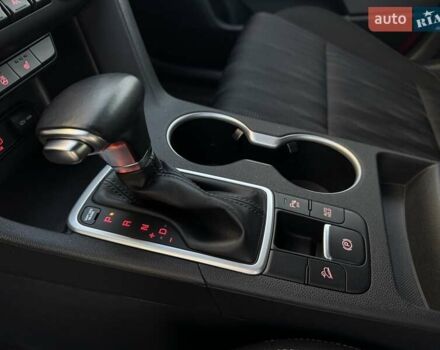 Білий Кіа Sportage, об'ємом двигуна 1.59 л та пробігом 95 тис. км за 19500 $, фото 68 на Automoto.ua