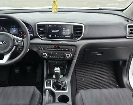 Білий Кіа Sportage, об'ємом двигуна 1.6 л та пробігом 131 тис. км за 13950 $, фото 27 на Automoto.ua